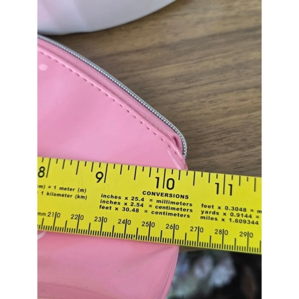 It Cosmetics Celebrate Your Beauty Pink Patent Leather Makeup Bag Dome Pouch